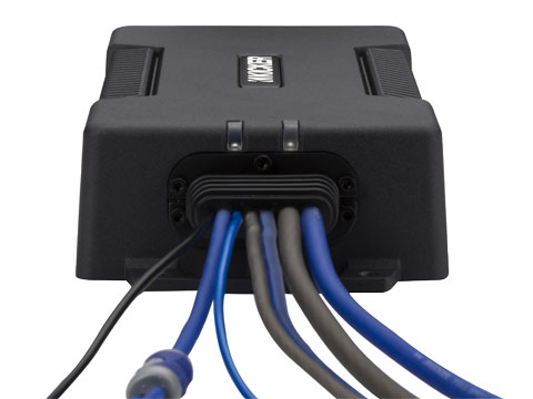 PXA600.1 Amplifier left side with wires