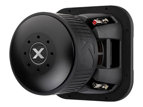 8 inch L7X rear three-quarter